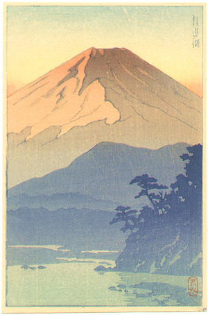 Kawase Hasui: Mt. Fuji and Shojin Lake - Artelino