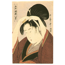 Kitagawa Utamaro: Beauty with Comb - Artelino