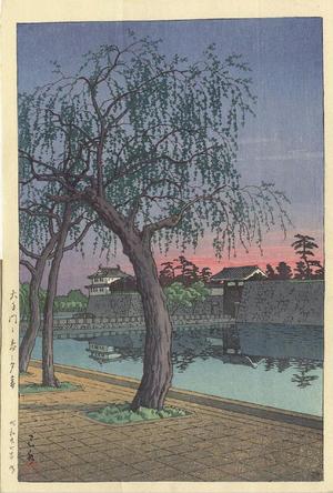 Japanese Print "Sunset at the Imperial Palace in Tokyo" by Kawase Hasui, 川瀬巴水 (Kawase Hasui (川瀬巴水))