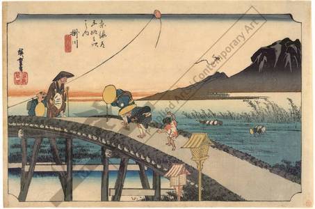 Utagawa Hiroshige: Kakegawa: Distant view of Mount Akiba (Station 26, Print 27) - Austrian Museum of Applied Arts
